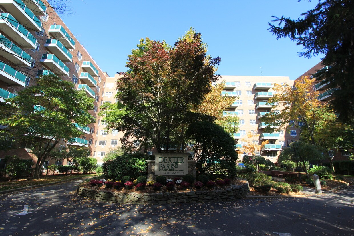 Foto principal - 145 Freeman St