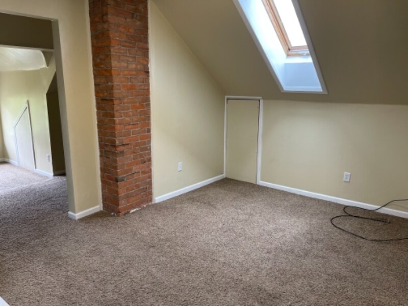 Primary Photo - 710 N 30th St