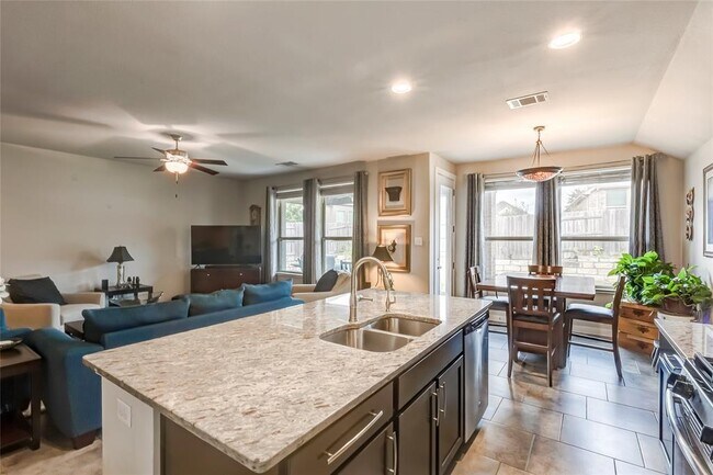 Foto del edificio - 231 Windswept Wy