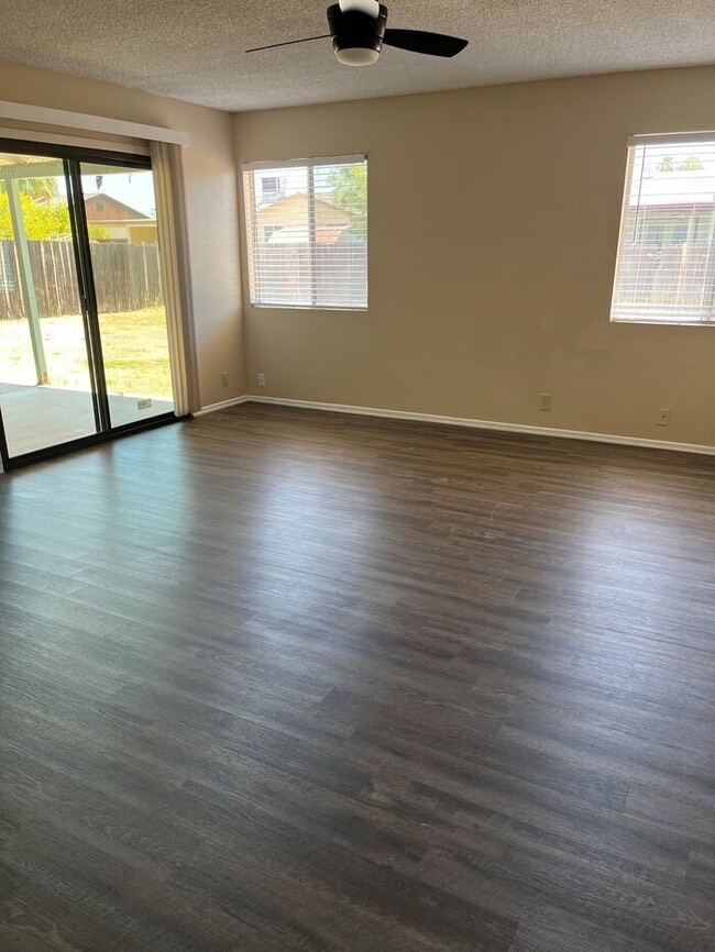 Foto del edificio - Fabulous two-Bedroom home for rent in Peor...