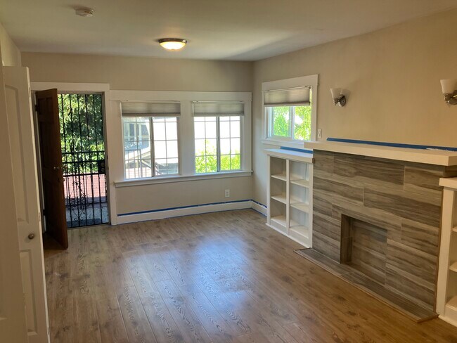 Building Photo - 4017 Berenice Ave