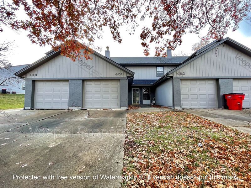 450 NE Churchill St, Lee's Summit, MO 64086 House Rental in Lee's Summit, MO