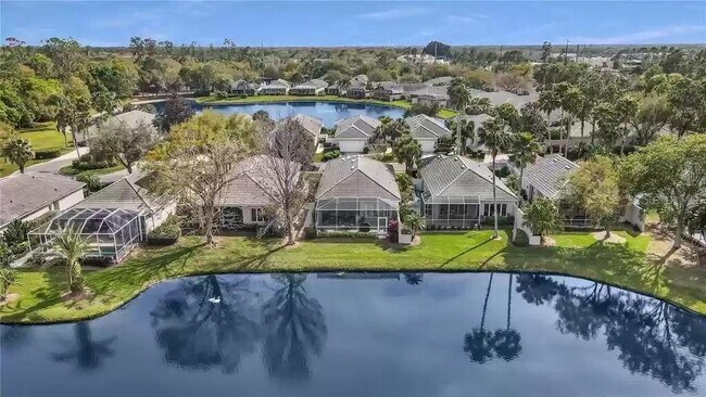 Building Photo - 8515 53rd Pl E