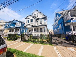 Building Photo - 532 Carroll Ave