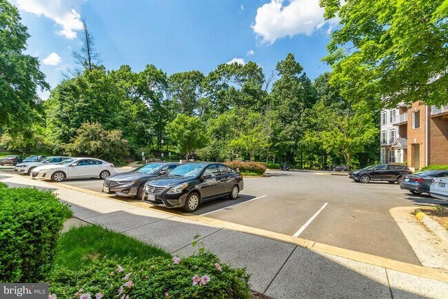 Building Photo - 12729 Fair Crest Ct