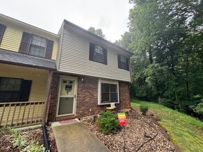 Building Photo - 38 Beacon Ct