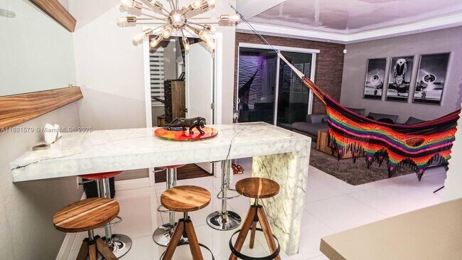 Foto del edificio - 785 SW 148th Ave