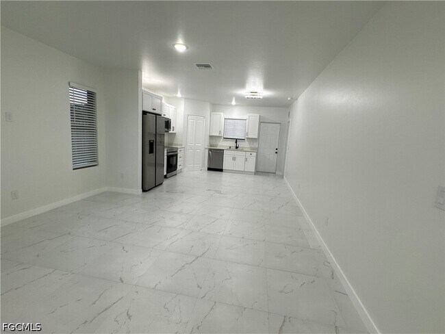 Foto del edificio - 1775 Glenway Ct