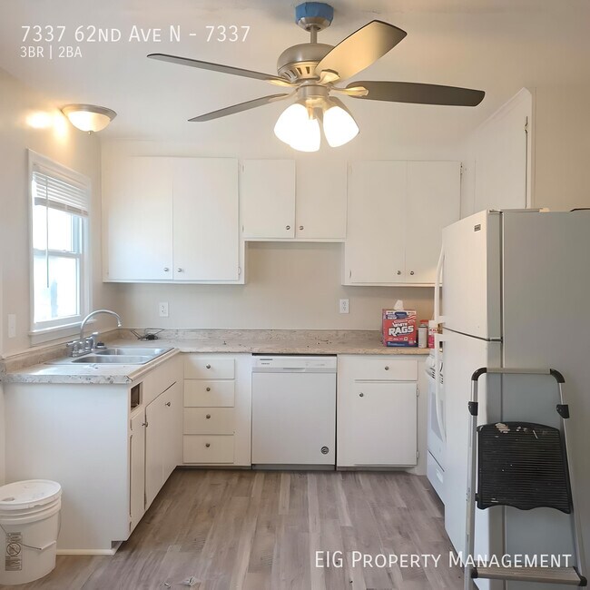 Foto del edificio - 7337 62nd Ave N