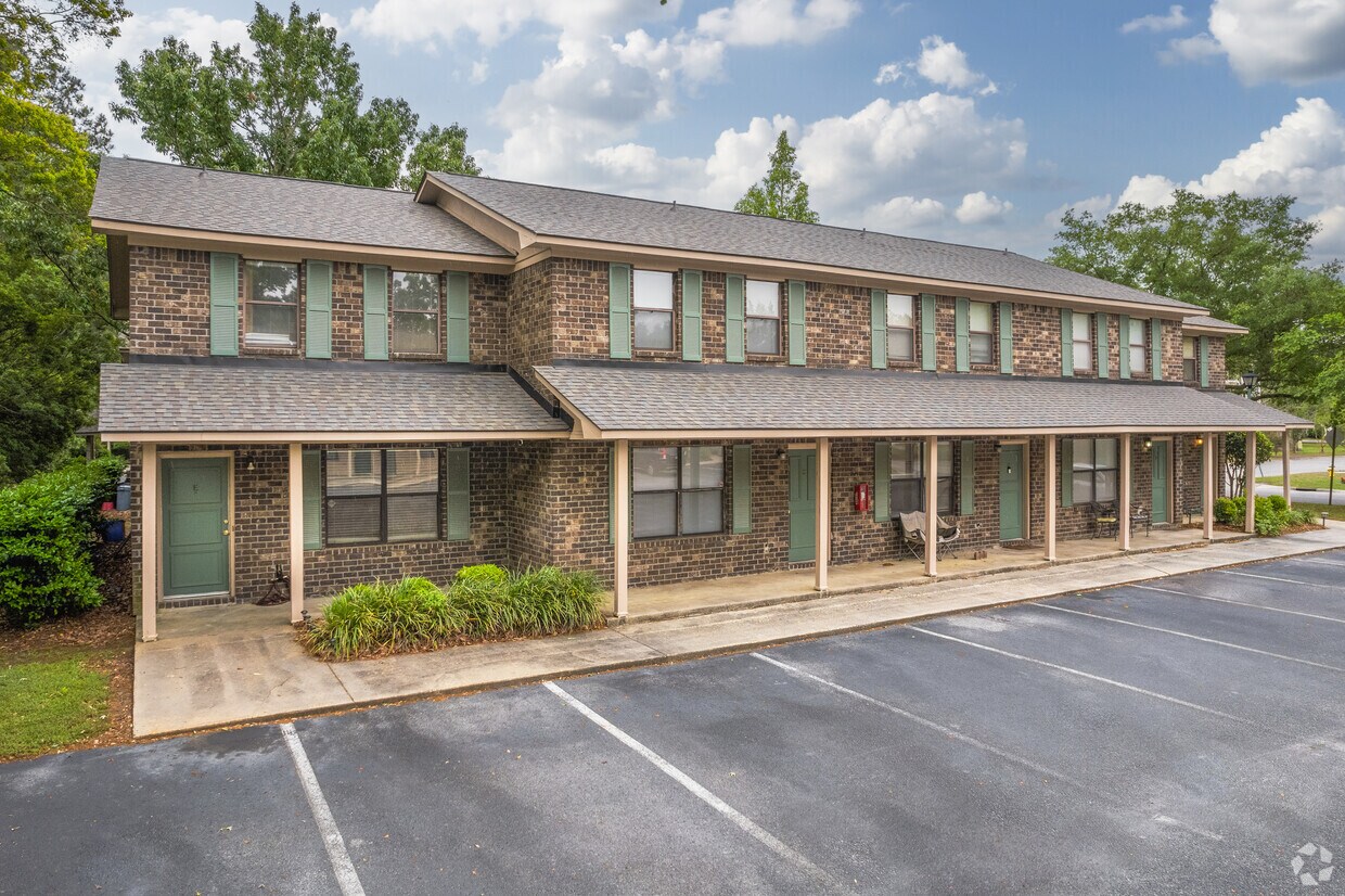 The Folly at 900 Townhomes for Rent Charleston, SC