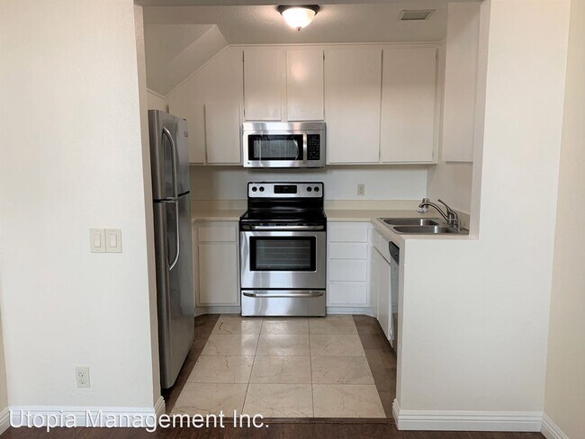 Building Photo - 1 br, 1 bath House - 4050 Porte La Paz #47