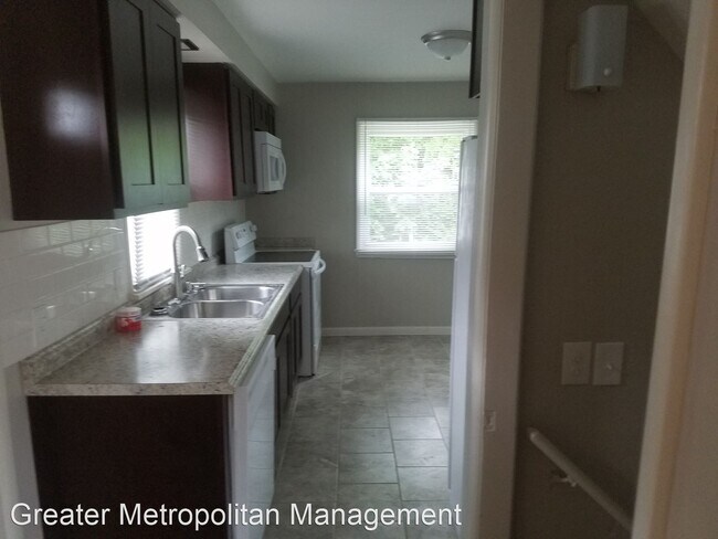 Building Photo - 3 br, 2.5 bath House - 254 Greenvale Road