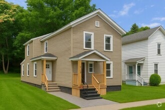 Building Photo - 713 Emerson Ave