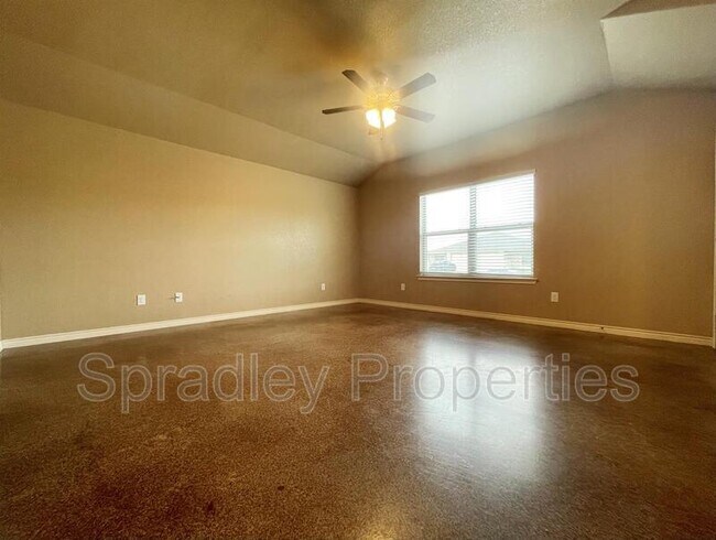 Building Photo - 1539 Kal Ct