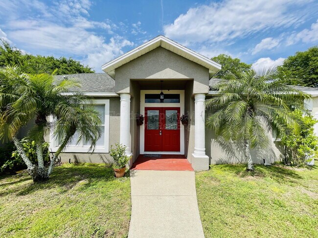 Foto del edificio - 1514 Sunset Village Blvd