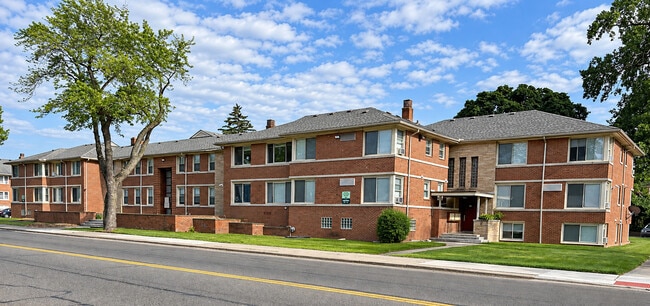 Building Photo - The Baxter Apartments