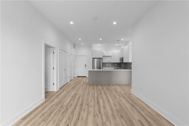 Foto del edificio - 1155 Custer Ave SE