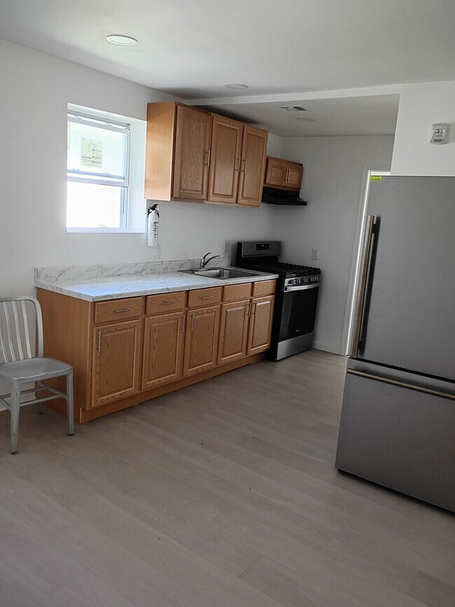 Foto del edificio - 246 E Hanover St