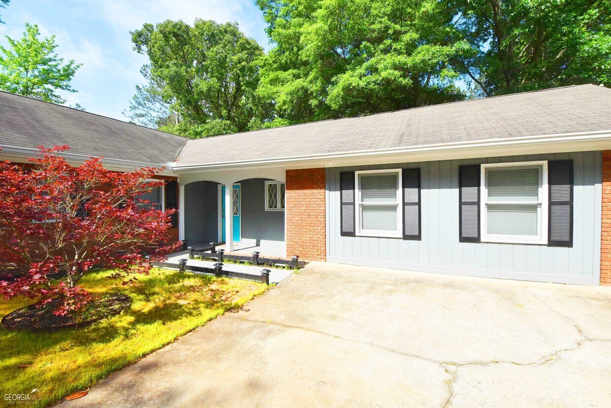 98 Woodvalley Dr, Fayetteville, GA 30215 House Rental in Fayetteville