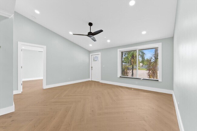 Foto del edificio - 1721 SW 10th St