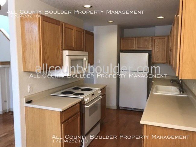 Building Photo - 625 Ridgeview Dr