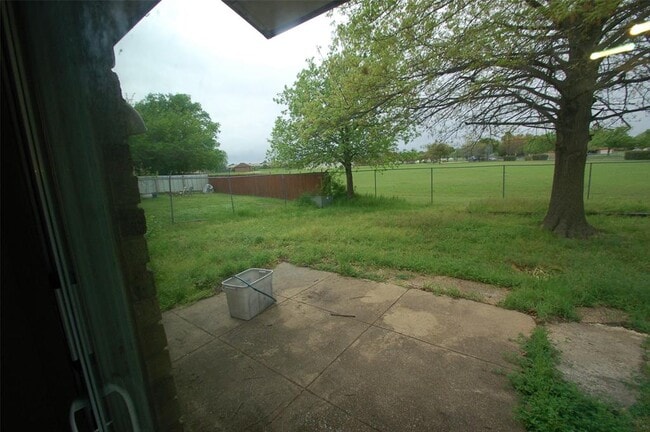 Building Photo - 7508 Parkwood Ln