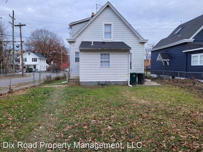 Building Photo - 5 br, 1.5 bath House - 6023 Lantana Avenue,