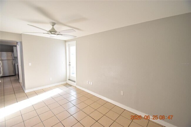 Foto del edificio - 1254 Grove St