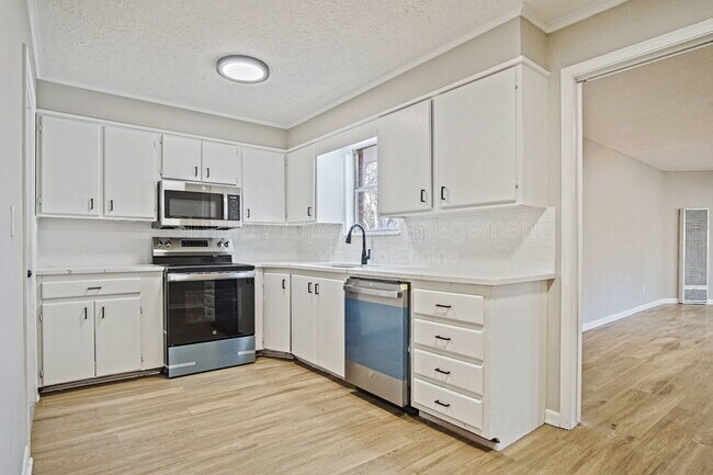 Building Photo - 1607 Denison Dr