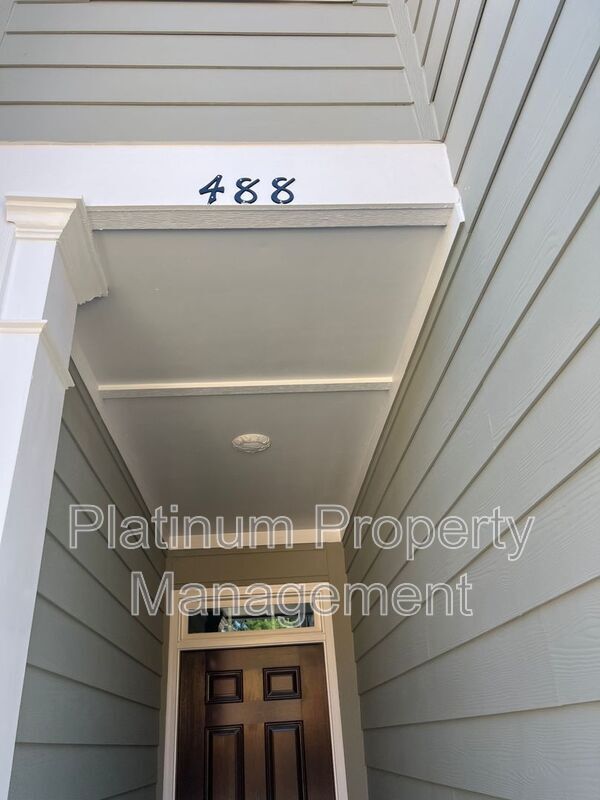 Building Photo - 488 Stoneybrook Dr