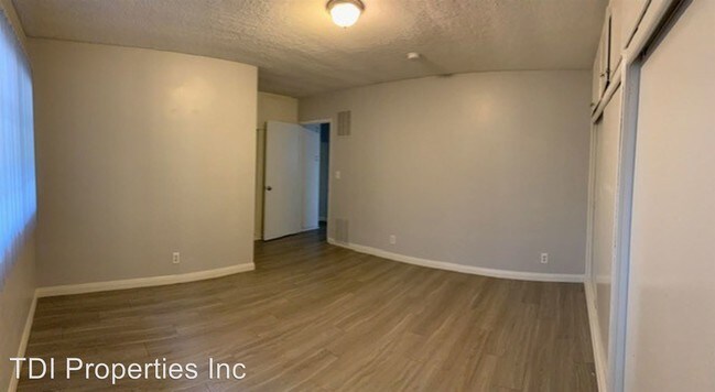 Foto del edificio - 921 N Eucalyptus Ave