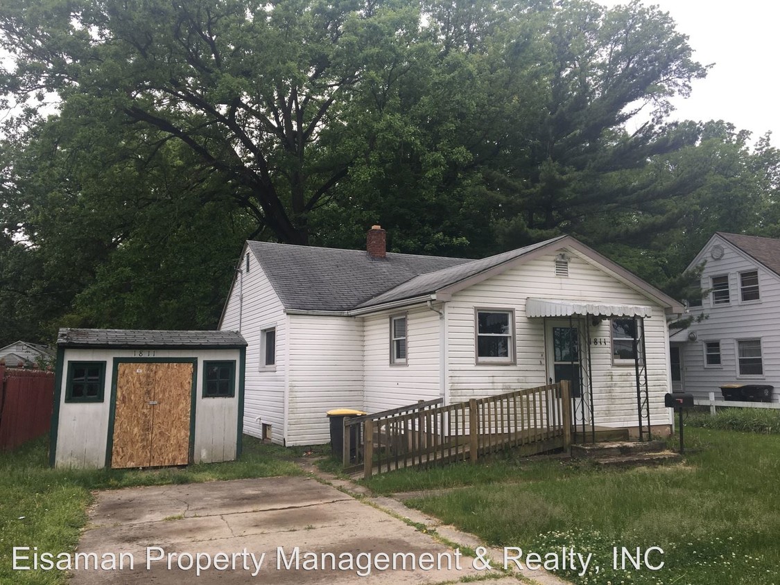 Primary Photo - 1811 Lower Huntington Rd