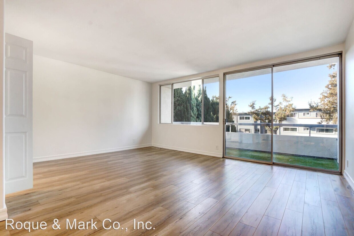 Primary Photo - 2 br, 2 bath Apartment - 1049 21st Street ...