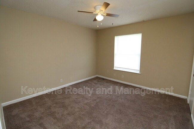 Foto del edificio - 1088-21 Pembroke Oak Grove Rd