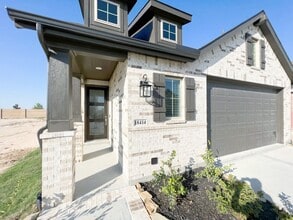 Building Photo - 18414 Palmetto Vw Dr