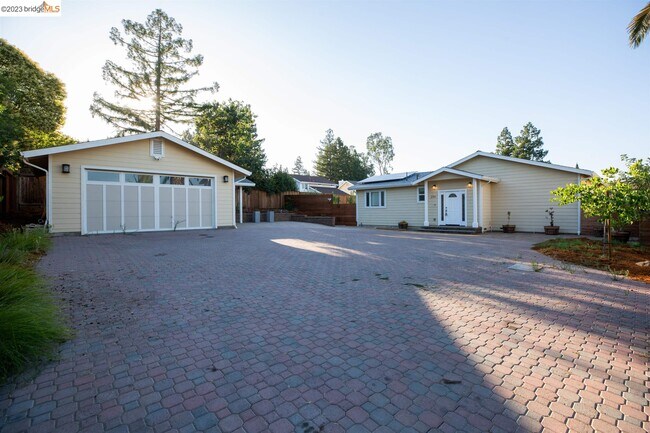 Building Photo - 2191 Pleasant Hill Rd