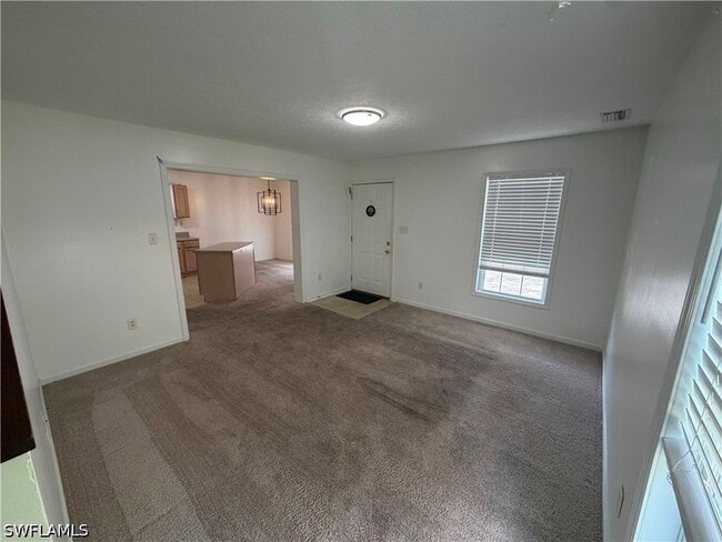 Foto del edificio - 250 Leawood Cir