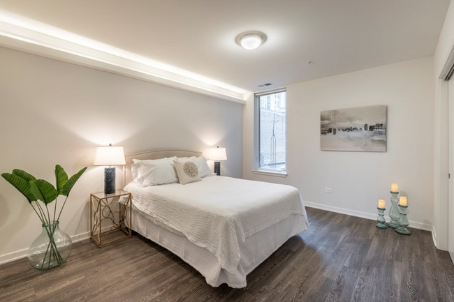 Foto del edificio - 1320 N Wells St