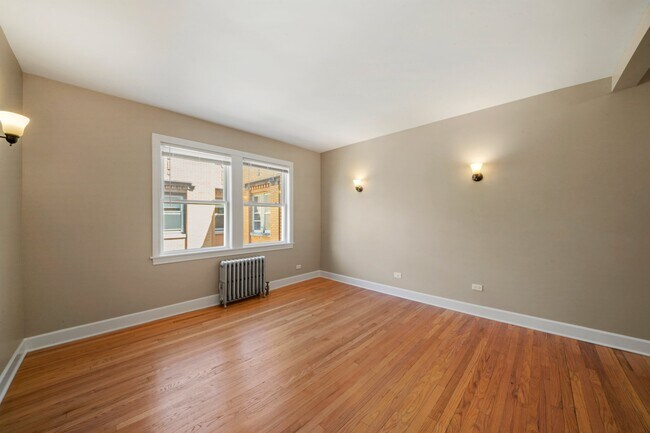 Foto del edificio - 1921 Grove Ave