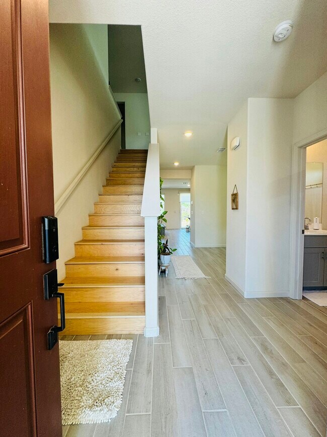 Foto del edificio - 4018 Kenwood Cir