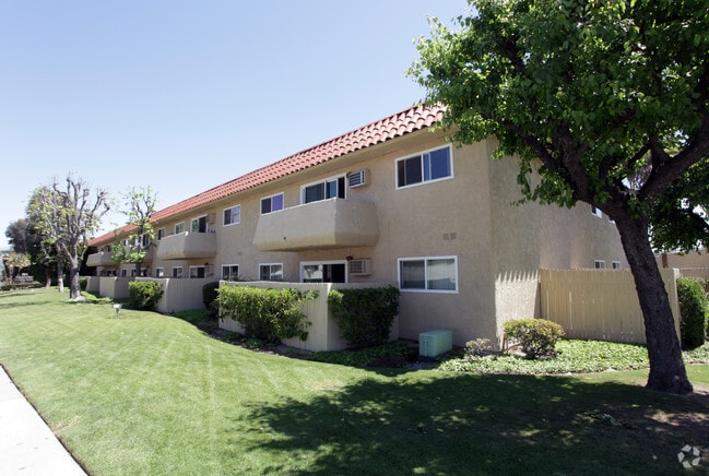 Building Photo - Casa La Paz