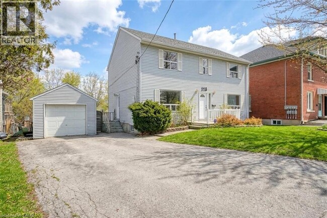 Building Photo - 113 Beverly St