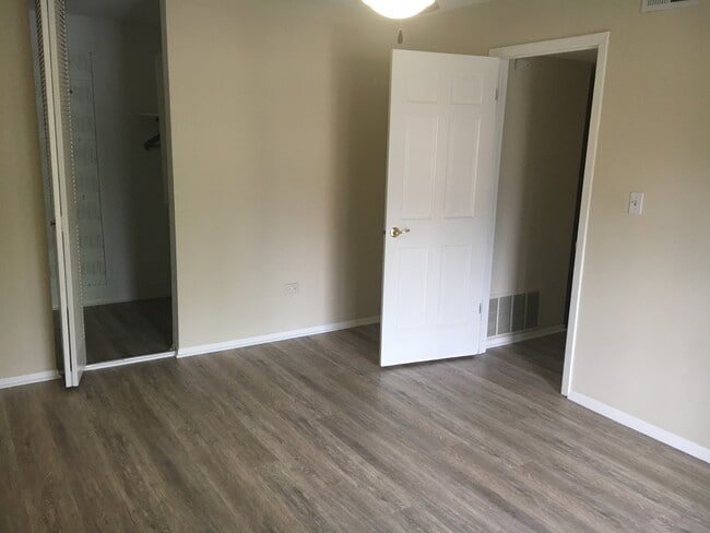 Rear Bedroom - 6181 Knoll Wood Rd
