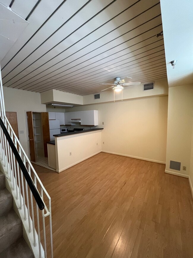 Foto del edificio - 907 Caroline St