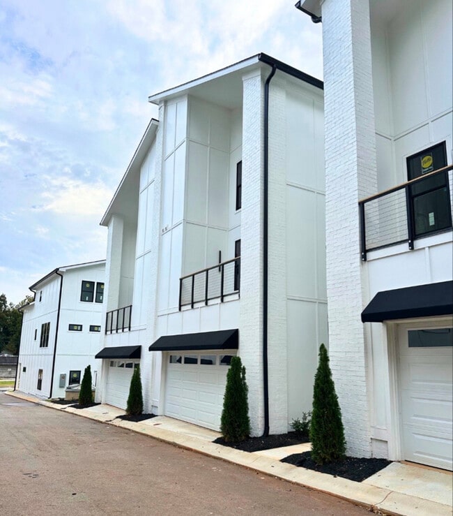 Photo - 100 Lepak Ln Townhome