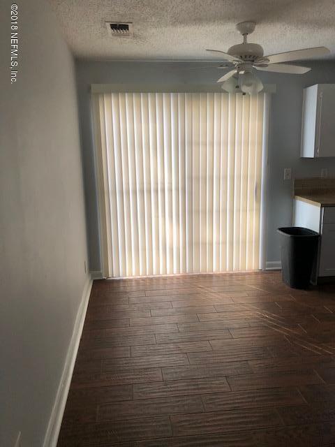 Foto del edificio - 11604 Sands Ave