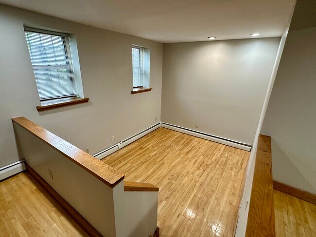 Foto del edificio - 2518 Emerson Ave S