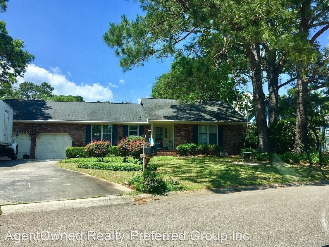 Foto principal - 3 br, 2 bath House - 726 Sawgrass Lane
