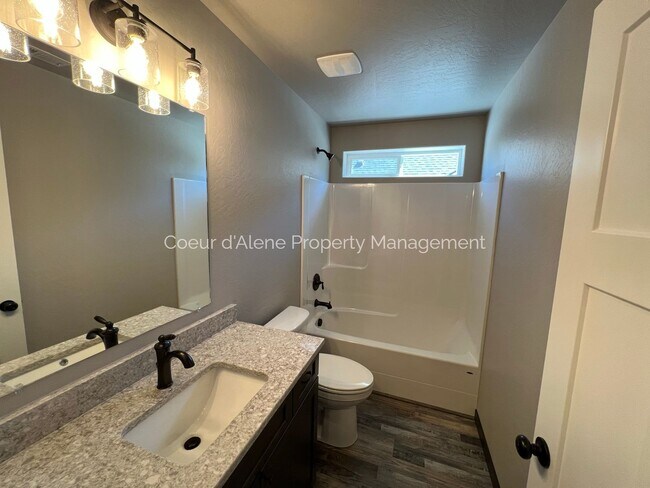 Foto del edificio - 3 bed, 2 bath house