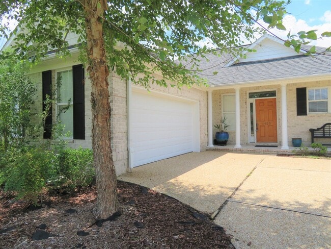 3 bedroom, 2 bath home located in Waterford community of Leland - 3 bedroom, 2 bath home located in Waterford community of Leland